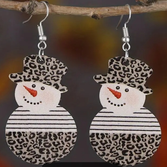 Boutique Snowman Earrings - Picture 4 of 5